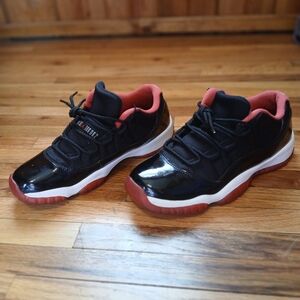 Jordan Kids Black and Red Sneakers